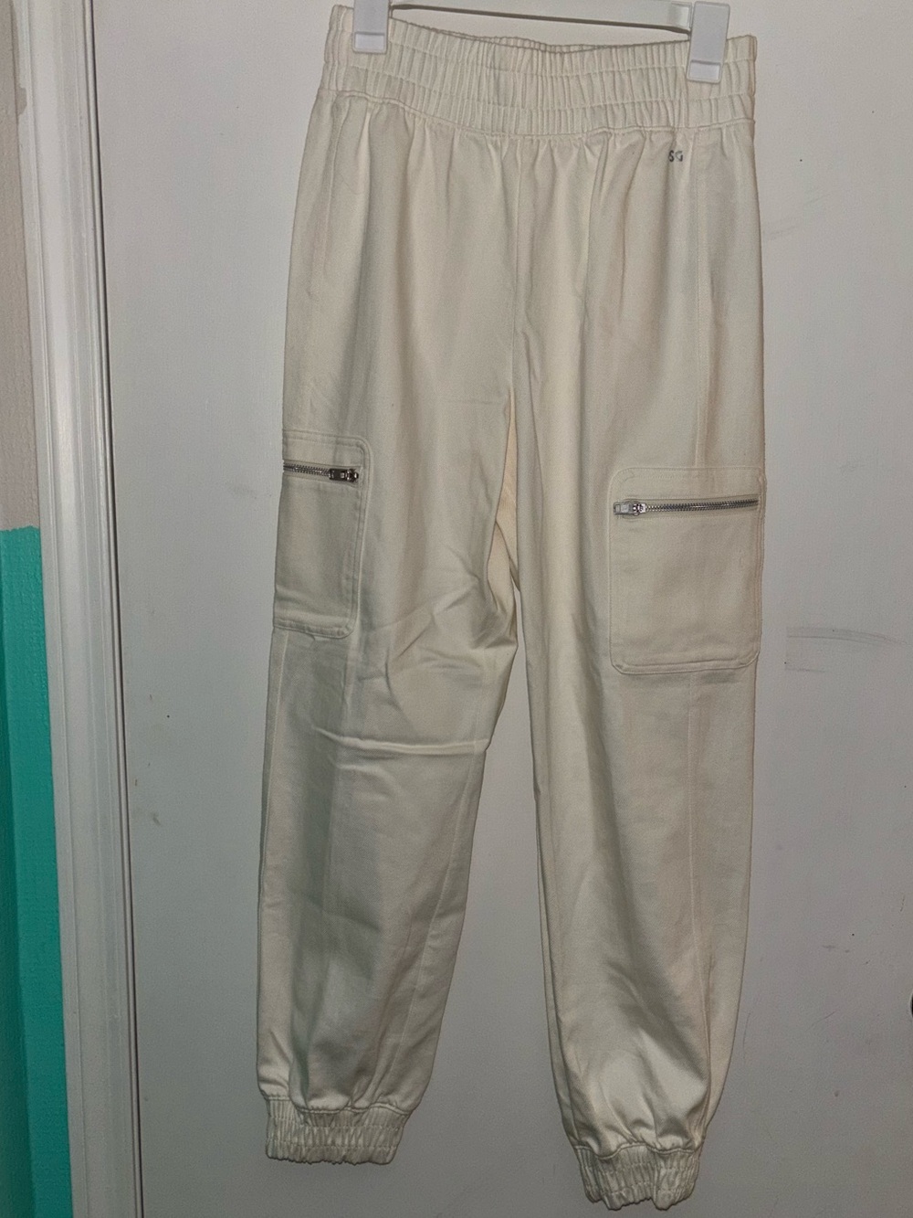 DSG Women’s Cream Cargo Joggers size XS NWT